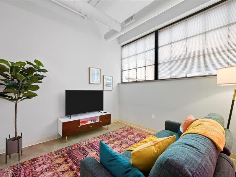 Cozysuites Roomy 1Br, Downtown 피츠버그 외부 사진