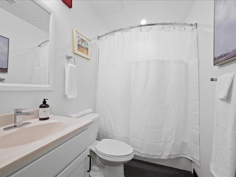 Cozysuites Roomy 1Br, Downtown 피츠버그 외부 사진