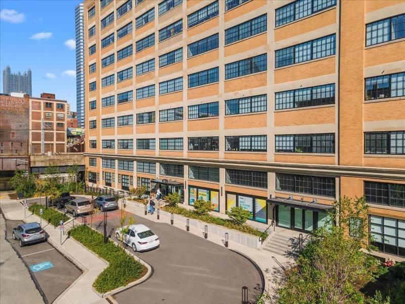 Cozysuites Roomy 1Br, Downtown 피츠버그 외부 사진